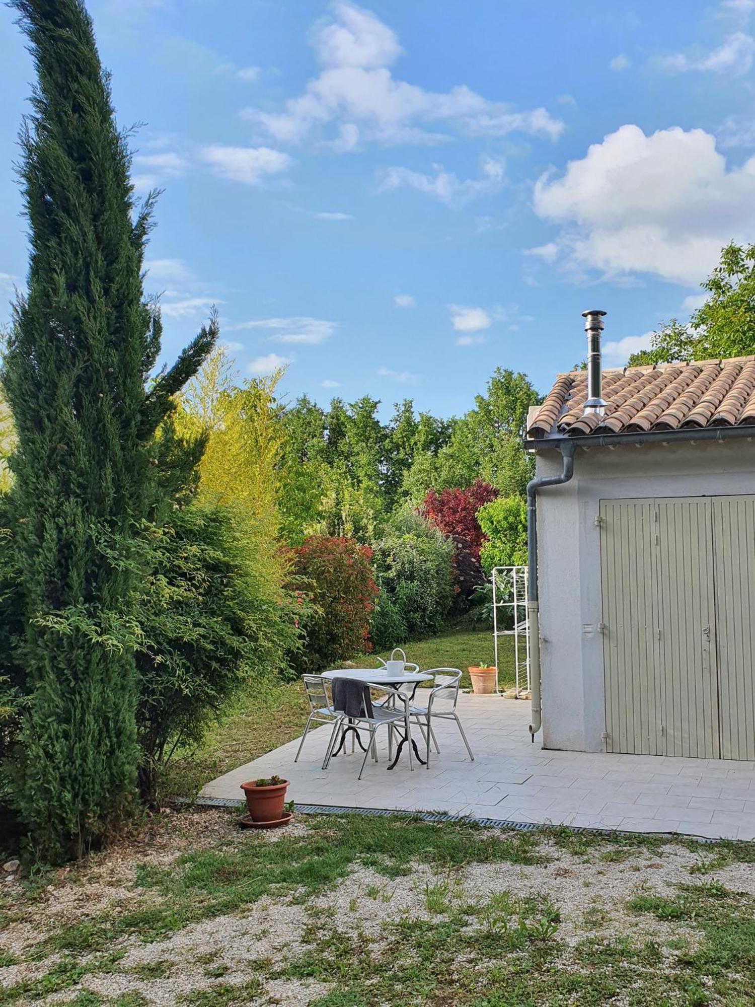 Hanna En Luberon - Le Boisset Saint-Martin-de-Castillon Exterior foto